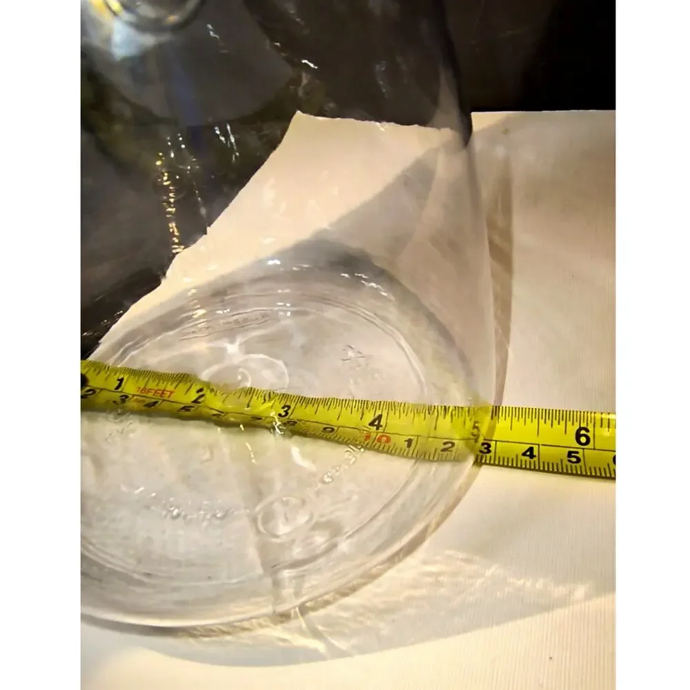2041.  Rubbermaid 2 Qt Plastic Carafe with Leak Proof Flip Top Lid BPA Free